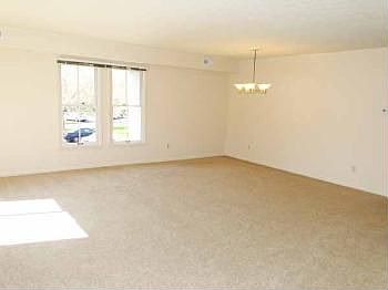 2nd image of 1480 Lafayette Dr APT B