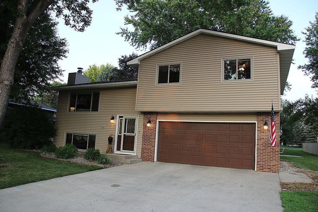 6 Sunrise Dr, Watertown, SD 57201 Zillow