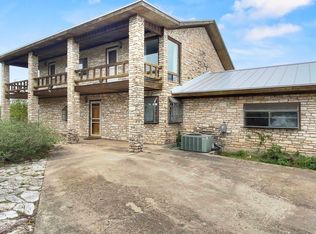 85 Live Oak St, Kerrville, TX 78028