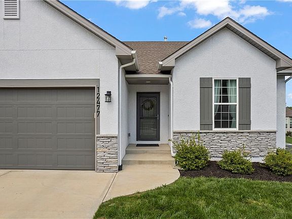 3rd image of 12477 Meadow Ln