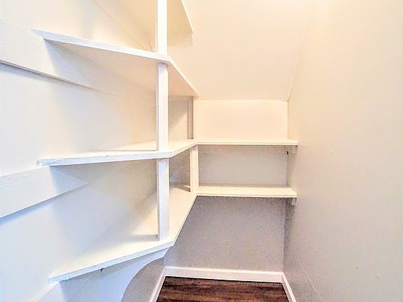 5th image of 163-165 Leighton Ave #163-01