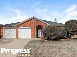 4203 Highgrove Dr, Arlington, TX 76001