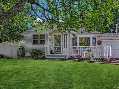 18 Hudson Drive, Kings Park, NY, 11754