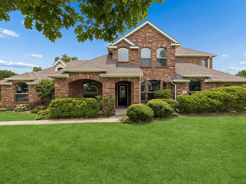 1st image of 2807 Wildwood Ln