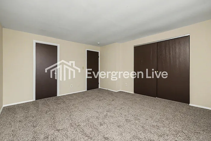 7647 Mount Hood Dr — Photo 8