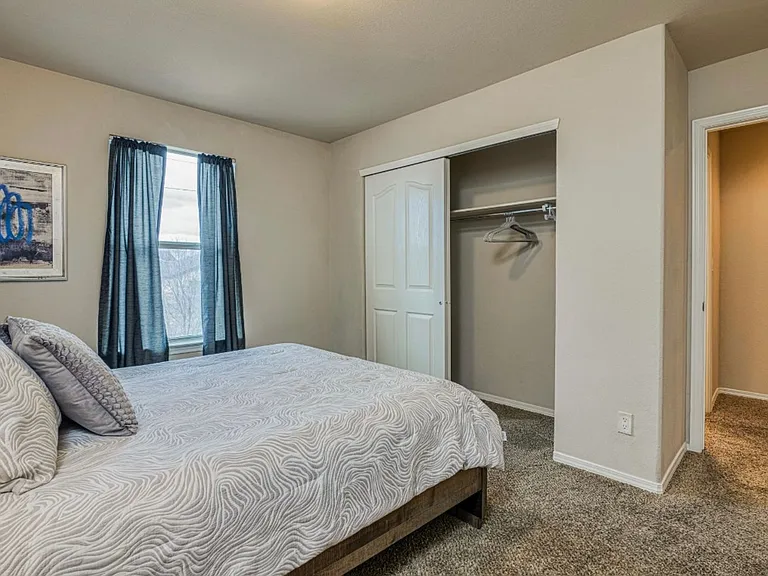 7413 Red Cedar Dr — Photo 61