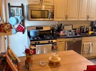 1672 Beacon St #3B, Brookline, MA 02445