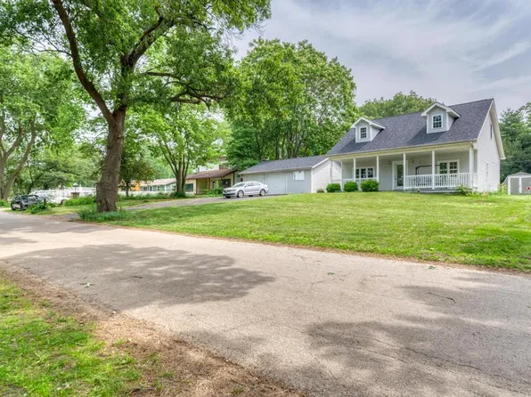 1927 Lakewood Dr, Wilmington, IL 60481