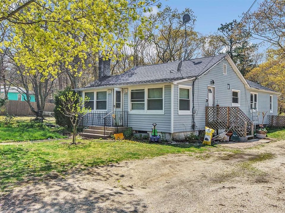 69 Cypress Avenue, Flanders, NY 11901 MLS 3473324 Zillow