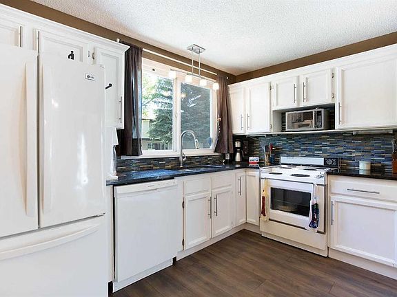 4th image of 630 E Sabrina Rd SW #81