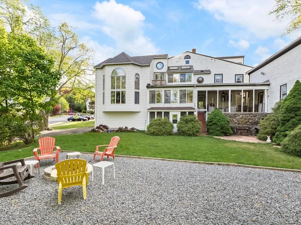 37 Purchase St, Milford, MA 01757