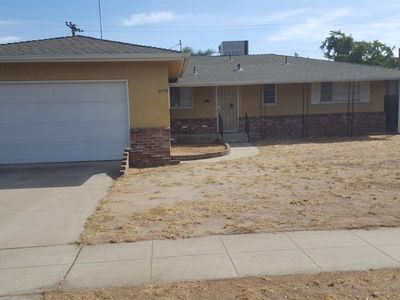 3878 E Hampton Way, Fresno, CA, 93726