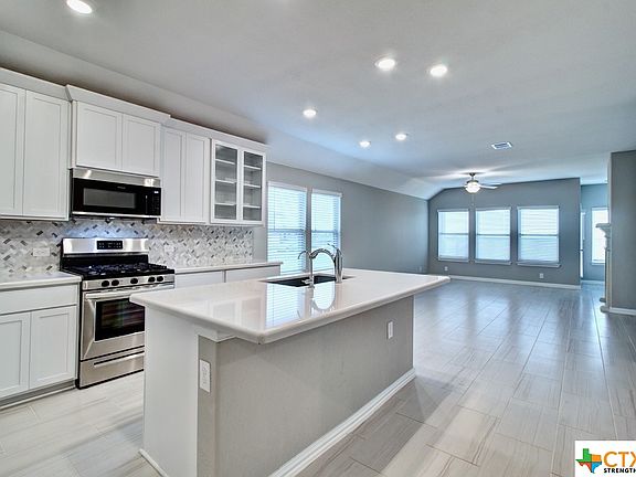 4th image of 2670 Downsbury St