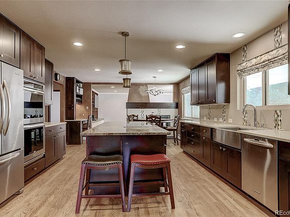 2nd image of 3070 S Vine St