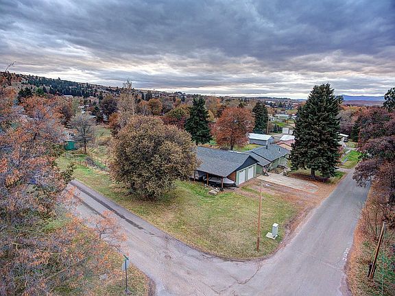 2nd image of 708 13th Ave E