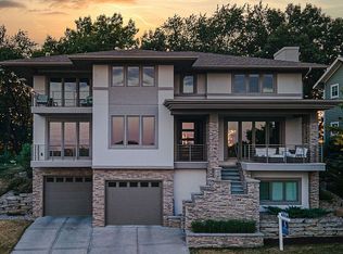 3454 Glacier Ridge Rd, Middleton, WI 53562