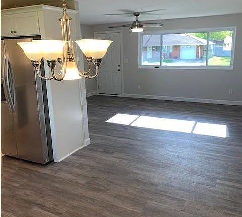 2nd image of 5698 Traymore Dr