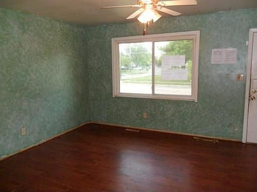 3rd image of 5001 Fullerton Dr