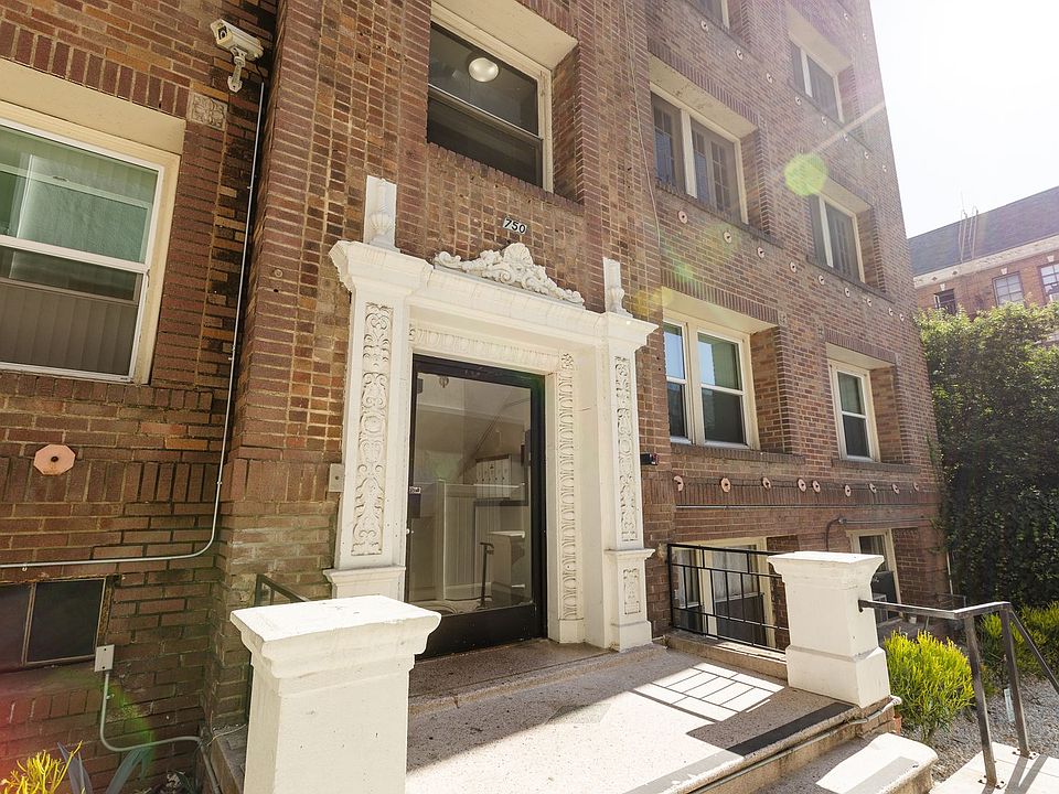 1st image of 750 S Mariposa Ave #7bbd3e85d