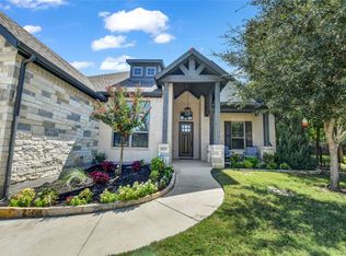 305 Familia Ct, Azle, TX 76020