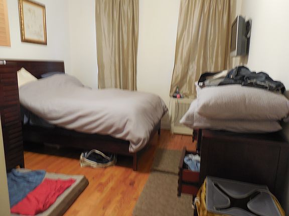 3rd image of 344 E 81st St APT 1C