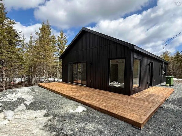 37 Lakewood Ct #276, East Uniacke, NS B0J 1Z0