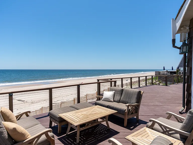 174 Dune Rd — Photo 6