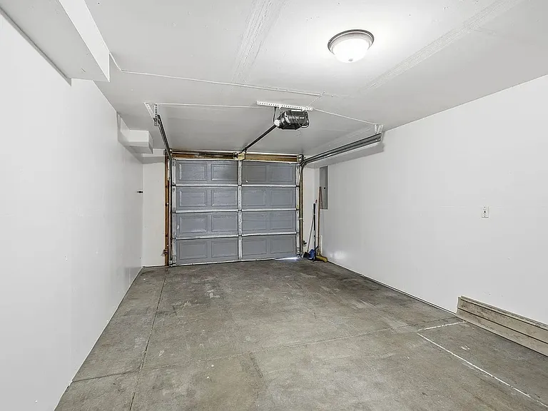 1919 W 27th Ave — Photo 26