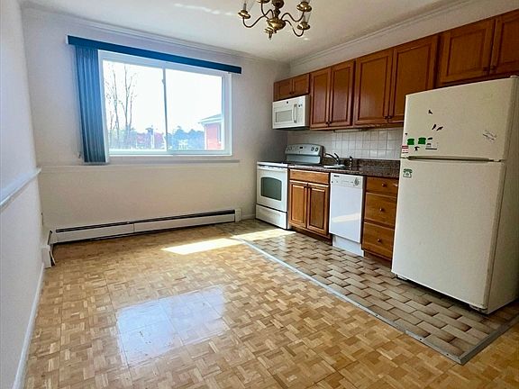 5th image of 7 Endicott St APT 6