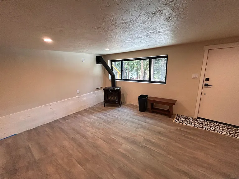 1580 Washoe Way #B — Photo 7