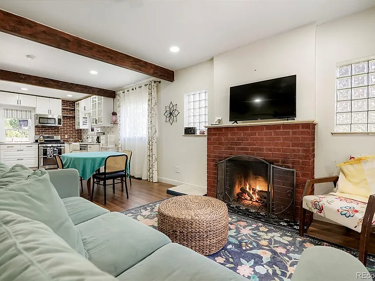 2810 Dahlia St — Photo 4