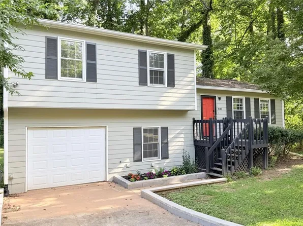 840 Wells Cir SE, Smyrna, GA 30080