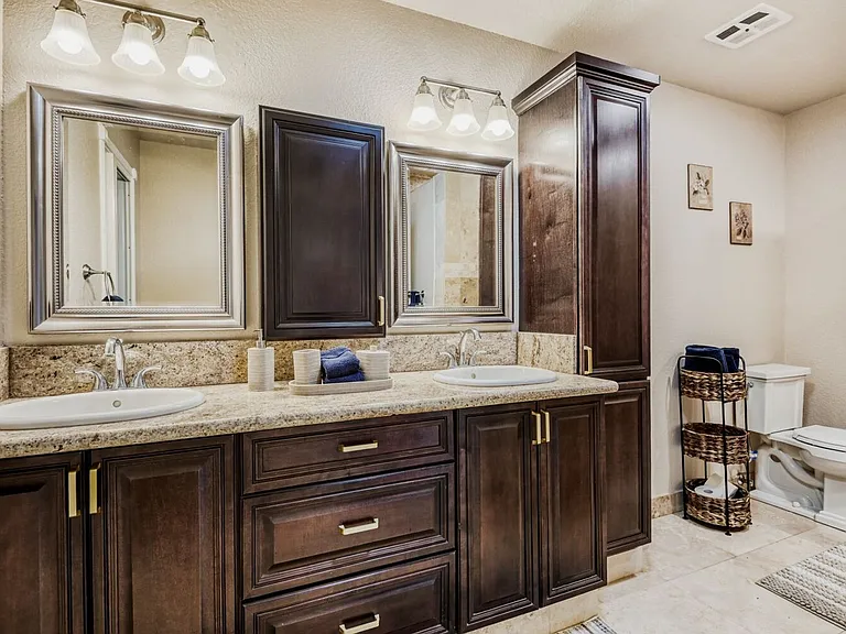 3151 Bel Air Dr — Photo 12