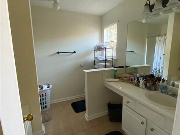 5th image of 185 Hayward Ln