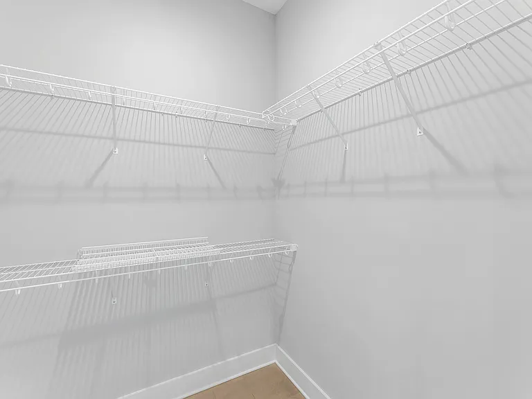 2035 Parkside Ln — Photo 29