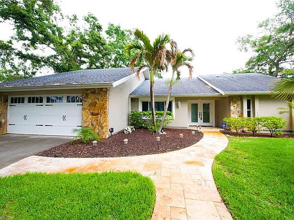 2nd image of 1869 Castle Woods Dr