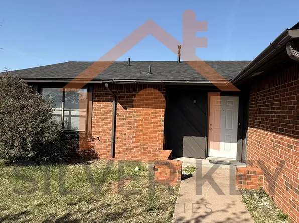 933 SW 60th St, Lawton, OK 73505