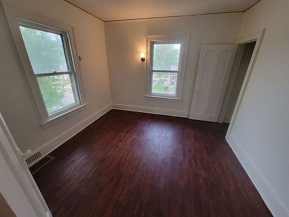4th image of 403 21st St #2104