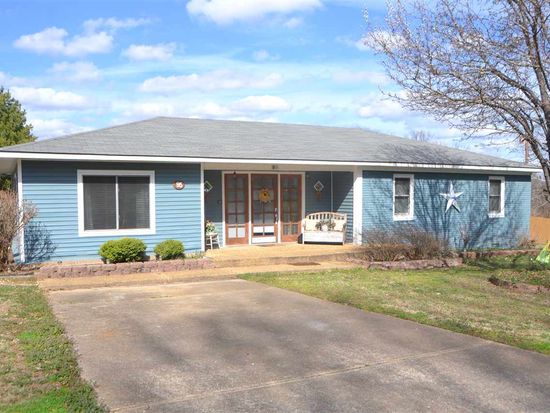 95 Chris Dr Dyersburg Tn 38024 Zillow