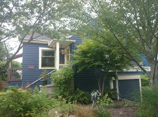 2833 NW 68th St, Seattle, WA 98117