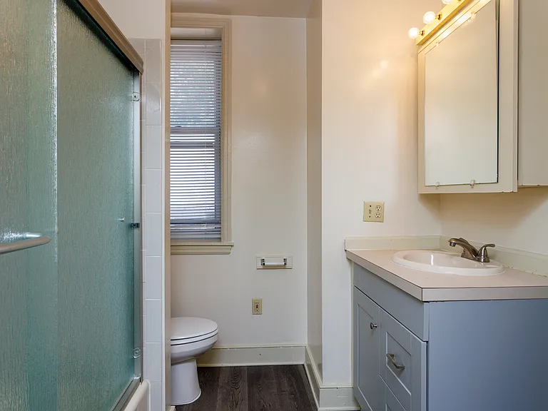 Overbrook Court apartments — Photo 12