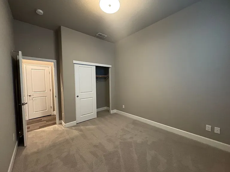 5073 Creekhollow Way — Photo 11