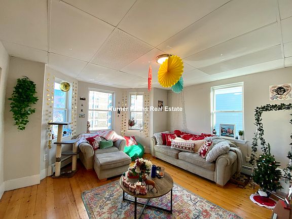 5th image of 1572 Tremont St