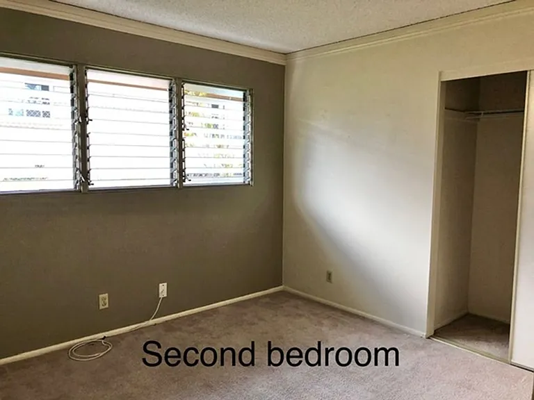 98-1652 Kiawe St — Photo 12