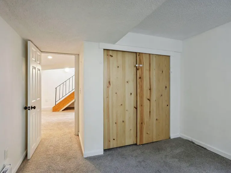 3912 Thomas Ave N #2 — Photo 14
