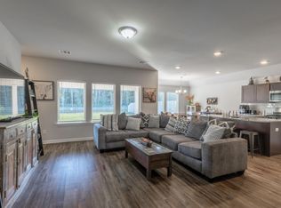 10572 Trailside Dr, Denham Springs, LA 70706