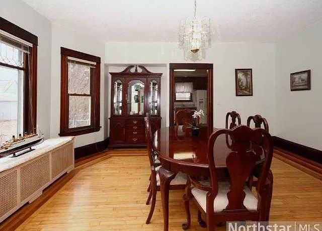 1130 6th St NE — Photo 10