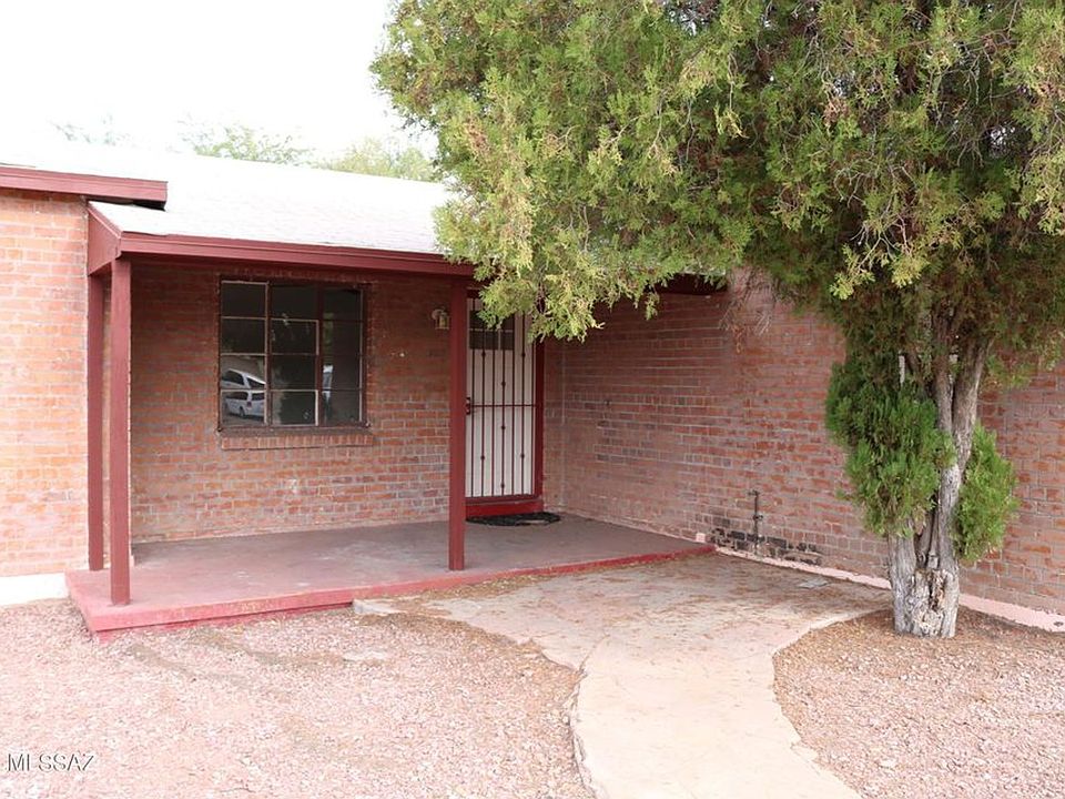 1st image of 2501 E Helen St