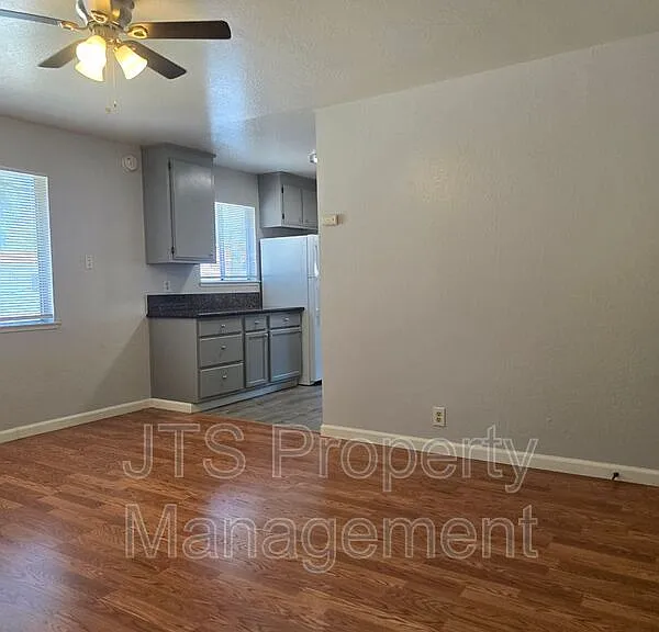1515 V St #7 — Photo 13