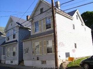 128 E Vine St, Chambersburg, PA 17201